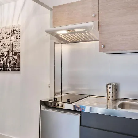 Modern In Near Centre Apartment Le Cannet